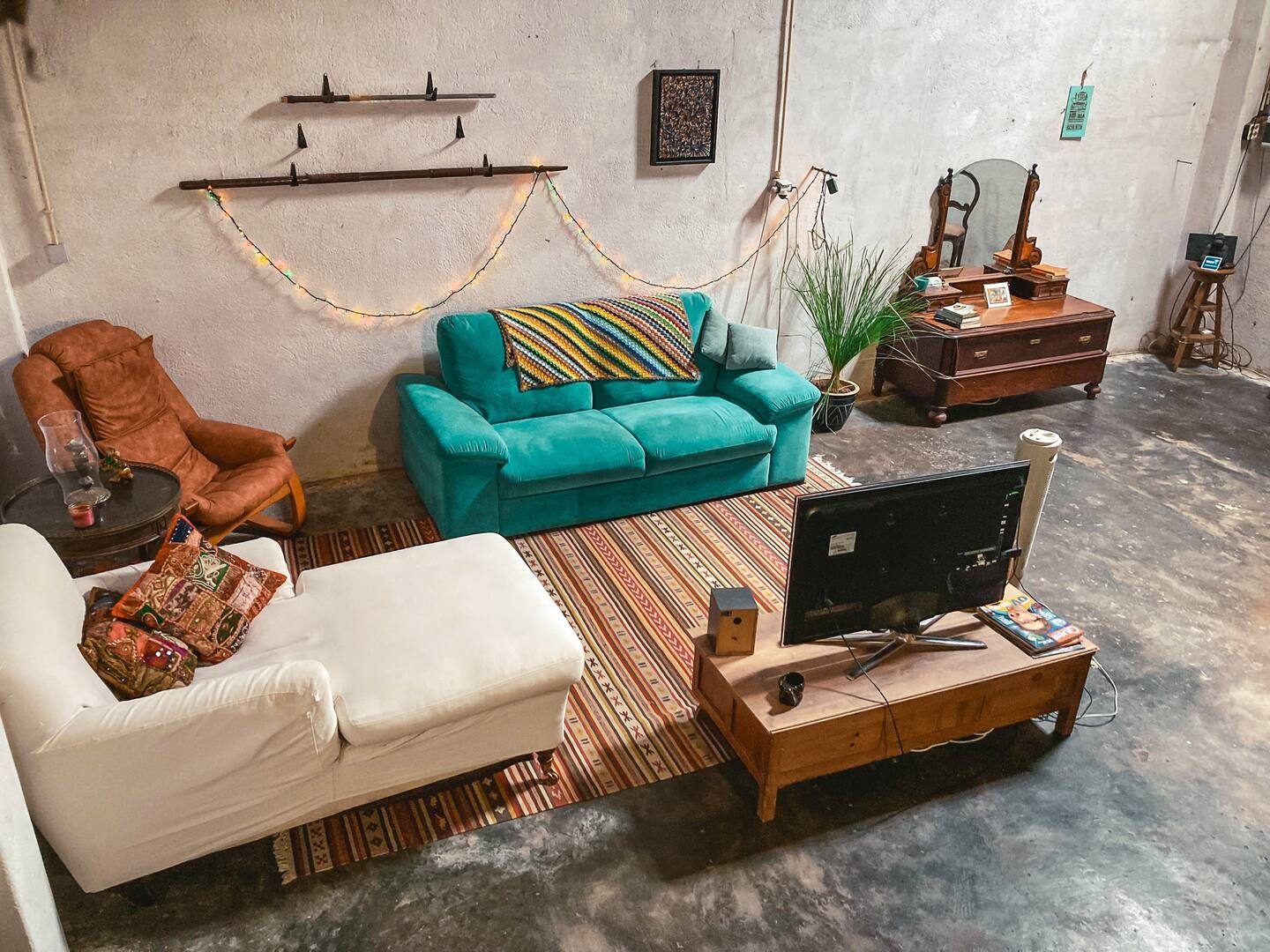 The studio lounge